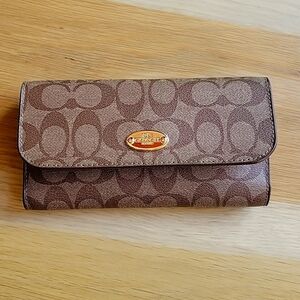 Coach Essential Wallet